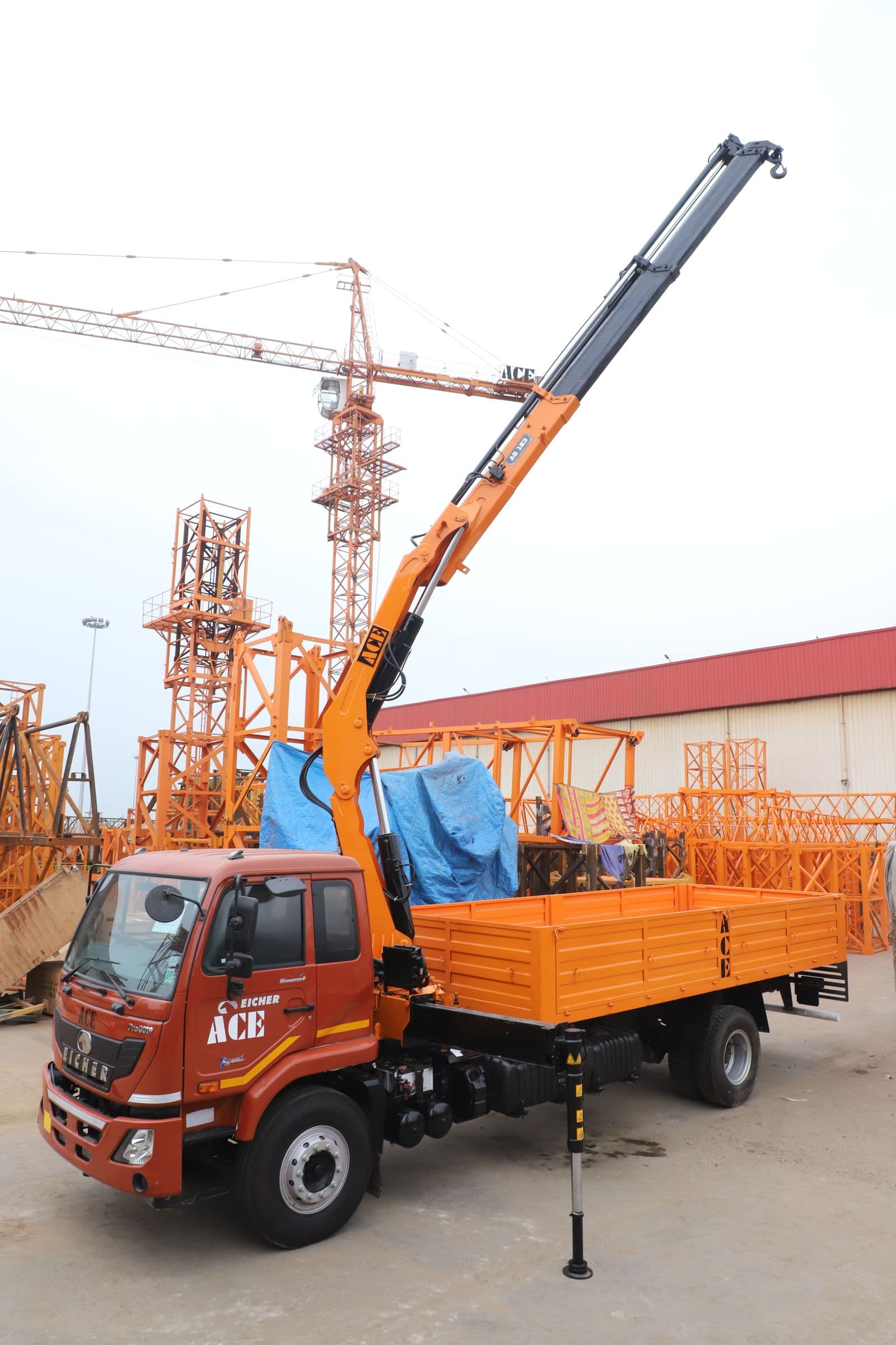 HIAB crane and Moffett forklift on a dedicated freight vehicle